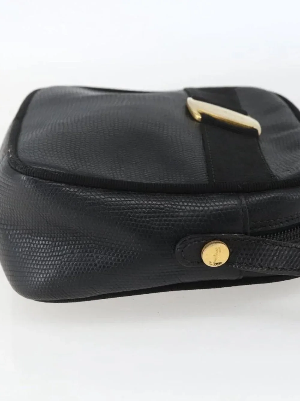 Salvatore Ferragamo Shoulder Bag Leather Black Gold Auth ka1281